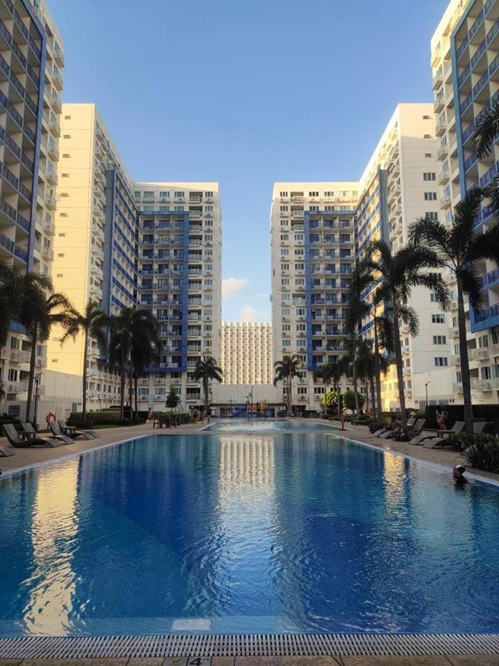 Bliss Staycation At Sea Residences By John Manila Eksteriør billede